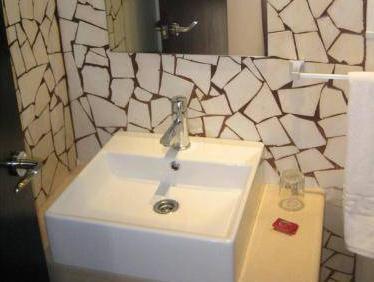 Hostal Plaza Ruiz Ceuta Ngoại thất bức ảnh